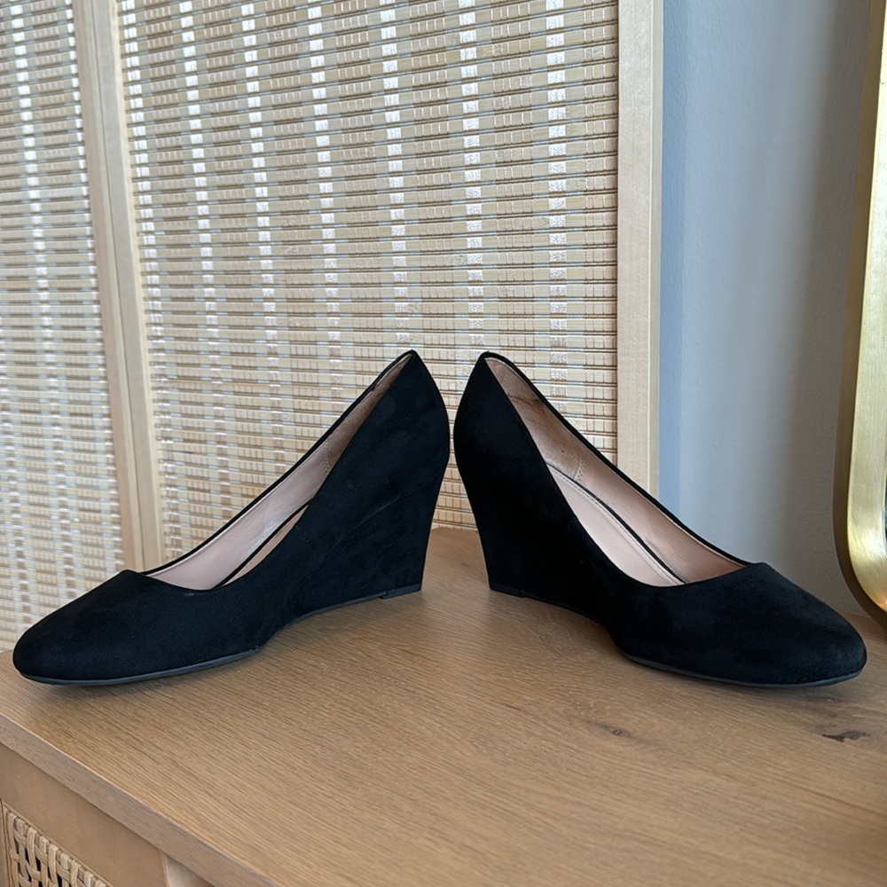 A New Day Black Suede Wedge Heels - Picture 3 of 5